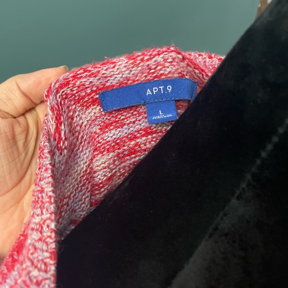 Beautiful Holiday Sweater - Picture 5 of 5